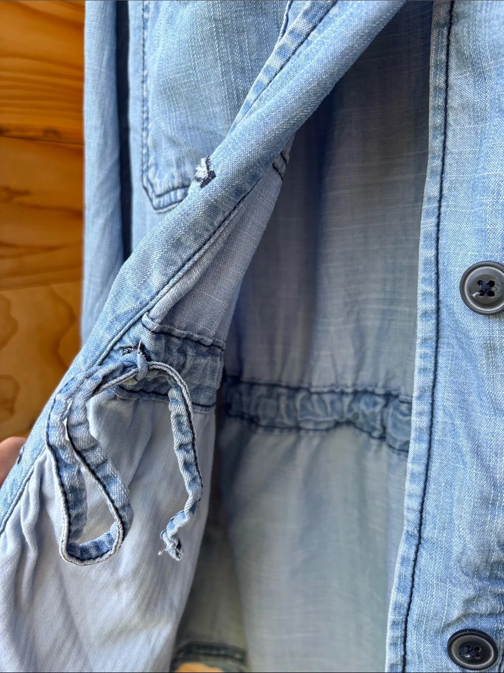 Gap TENCEL Chambray Utility Jacket
Size XL (Runs Small) - Picture 5 of 5